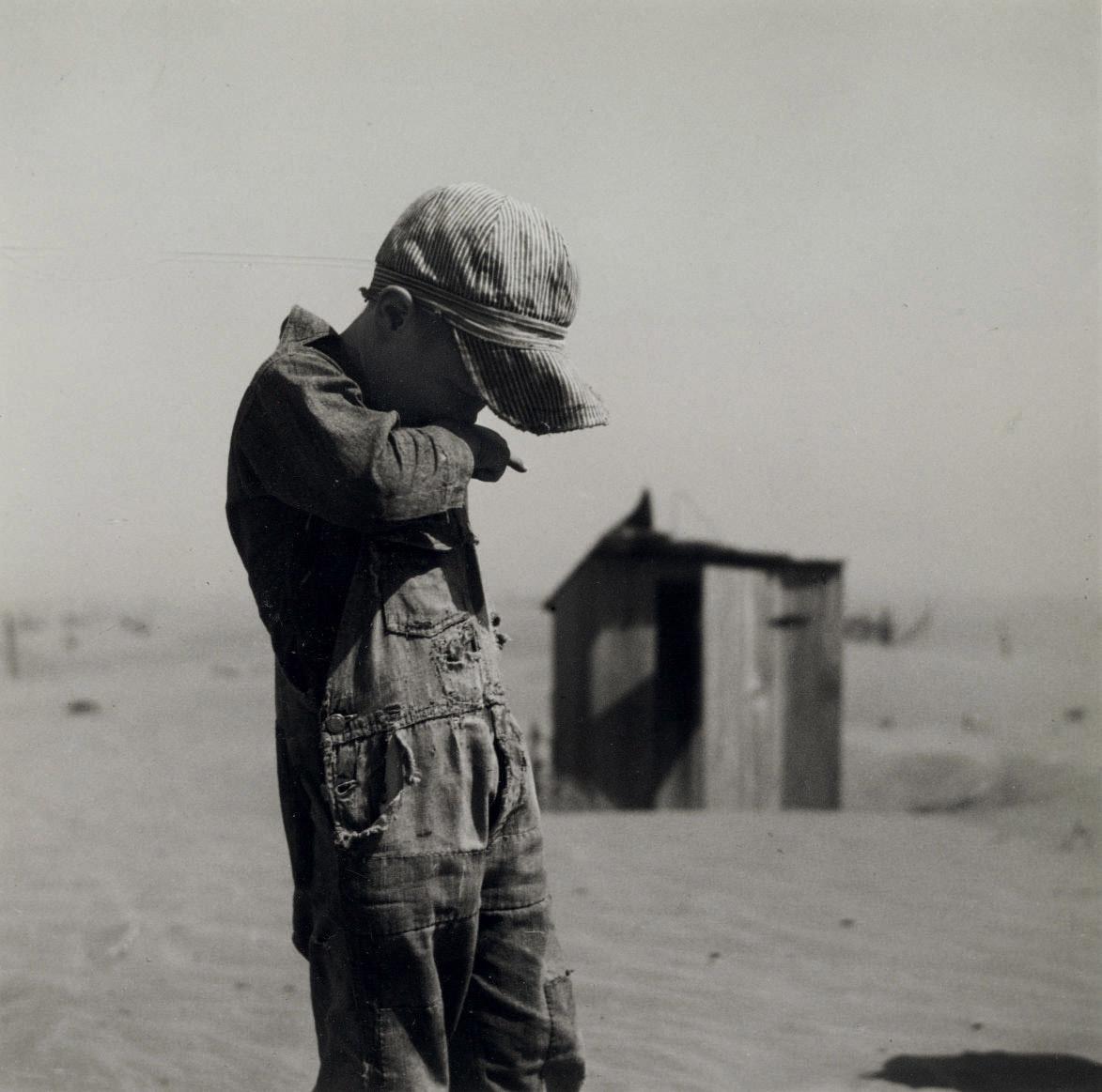 Arthur Rothstein - Dust is too much for the son of a farmer in Cimarron Co., Okla., 1933