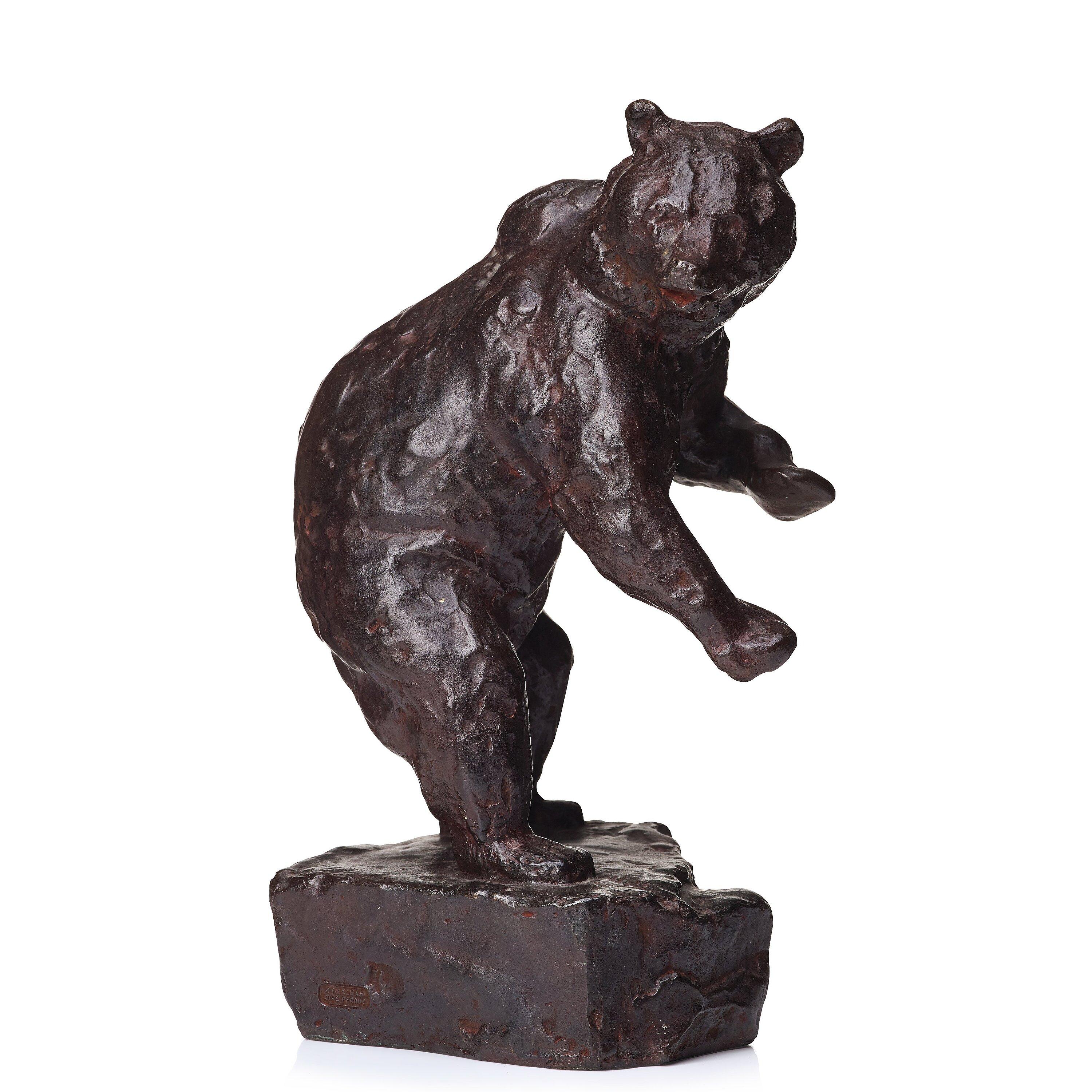 Arvid Knöppel - Standing bear