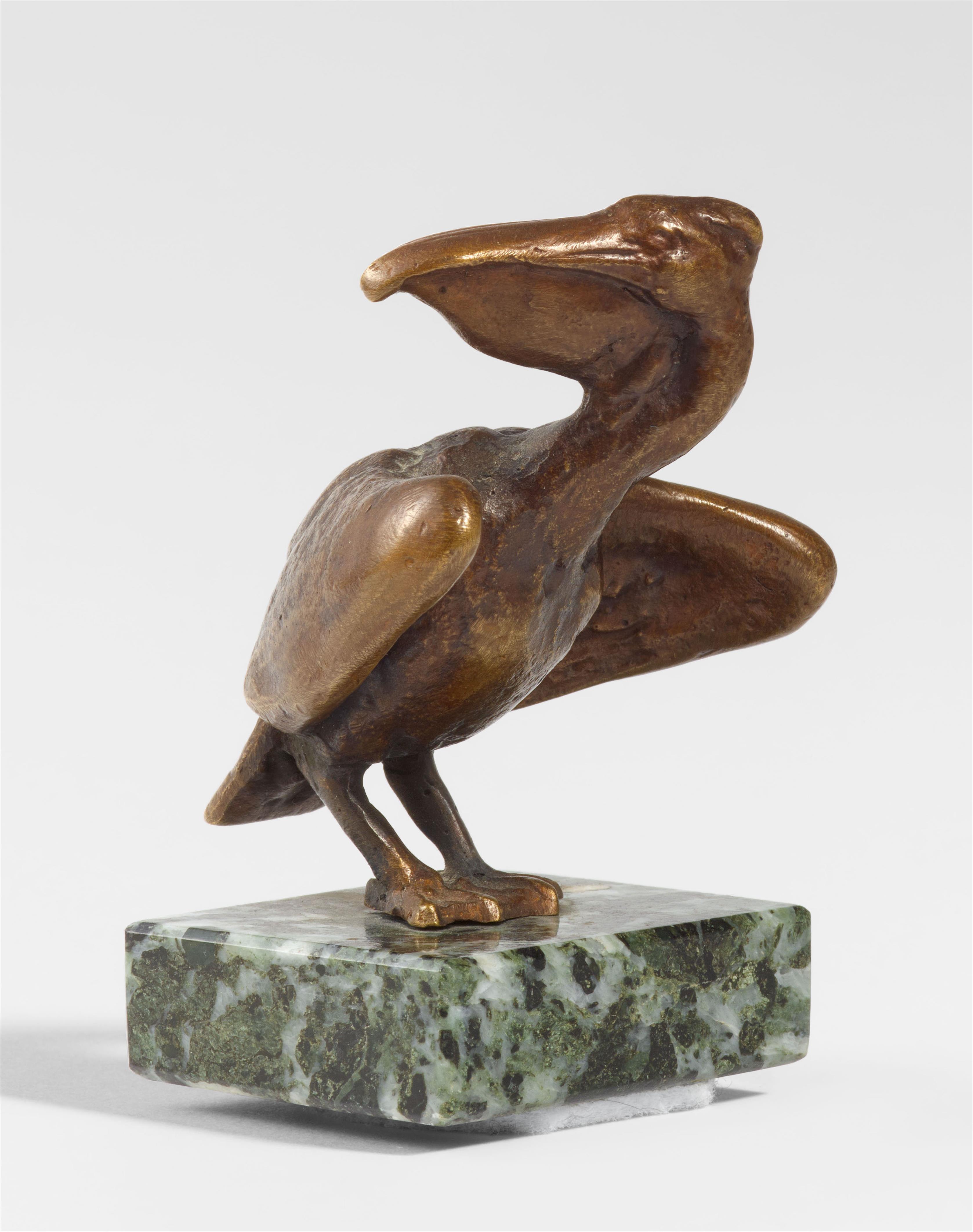 August Gaul - Stehender Pelikan