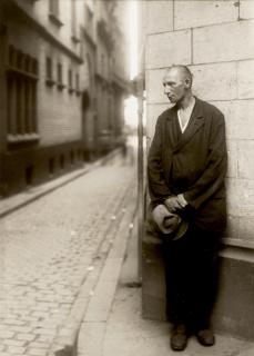 August Sander - Arbeitslos (Unemployed Man)