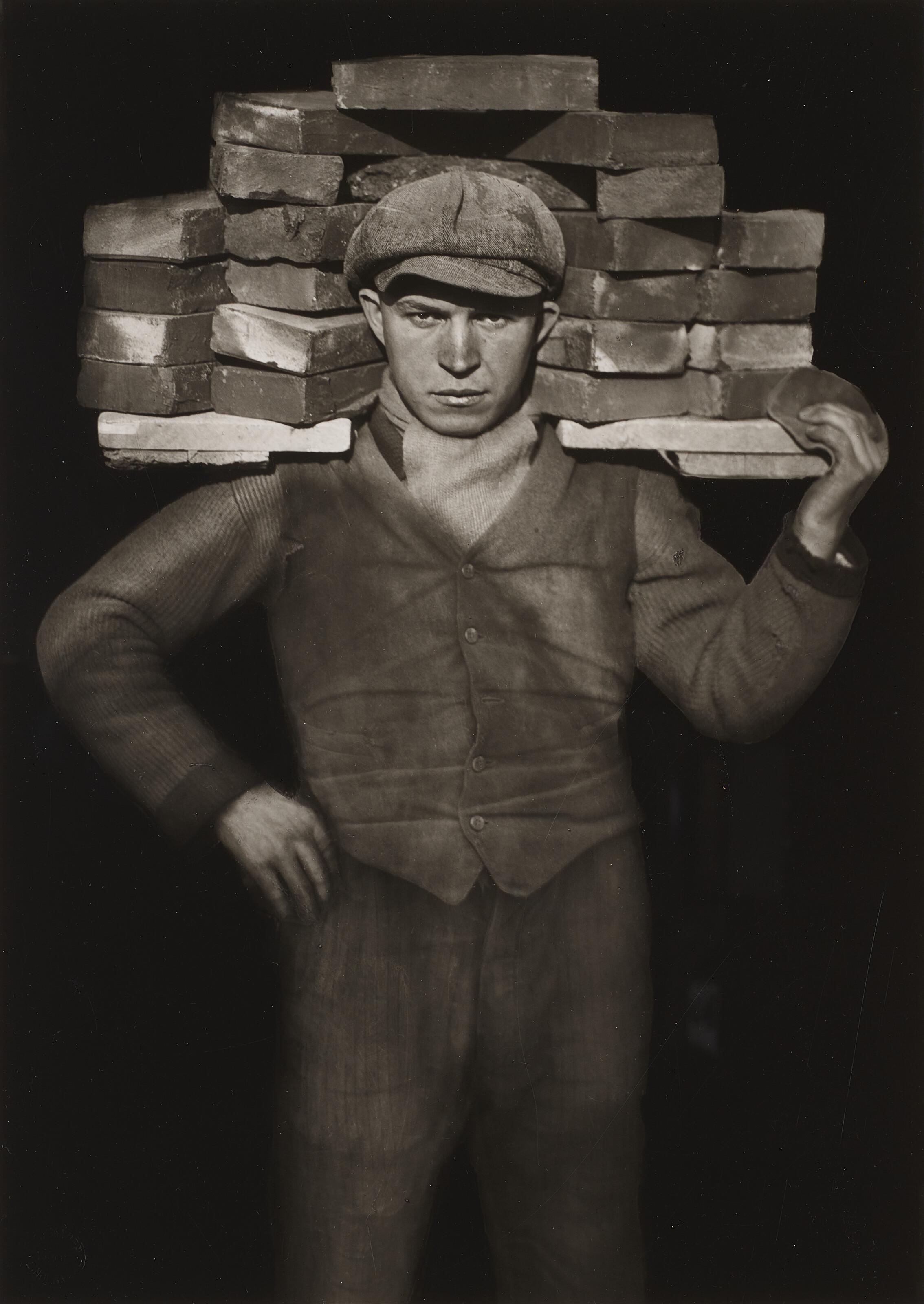 August Sander - Bricklayer, 1928