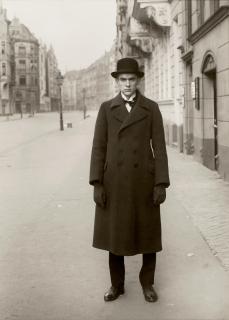 August Sander - Der Maler (The Painter - Anton Räderscheidt)