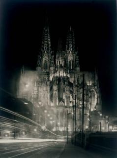 August Sander - Dombeleuchtung (Cathedral Illumination), 1930