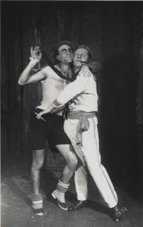 August Sander - Lumpenball, 1920s