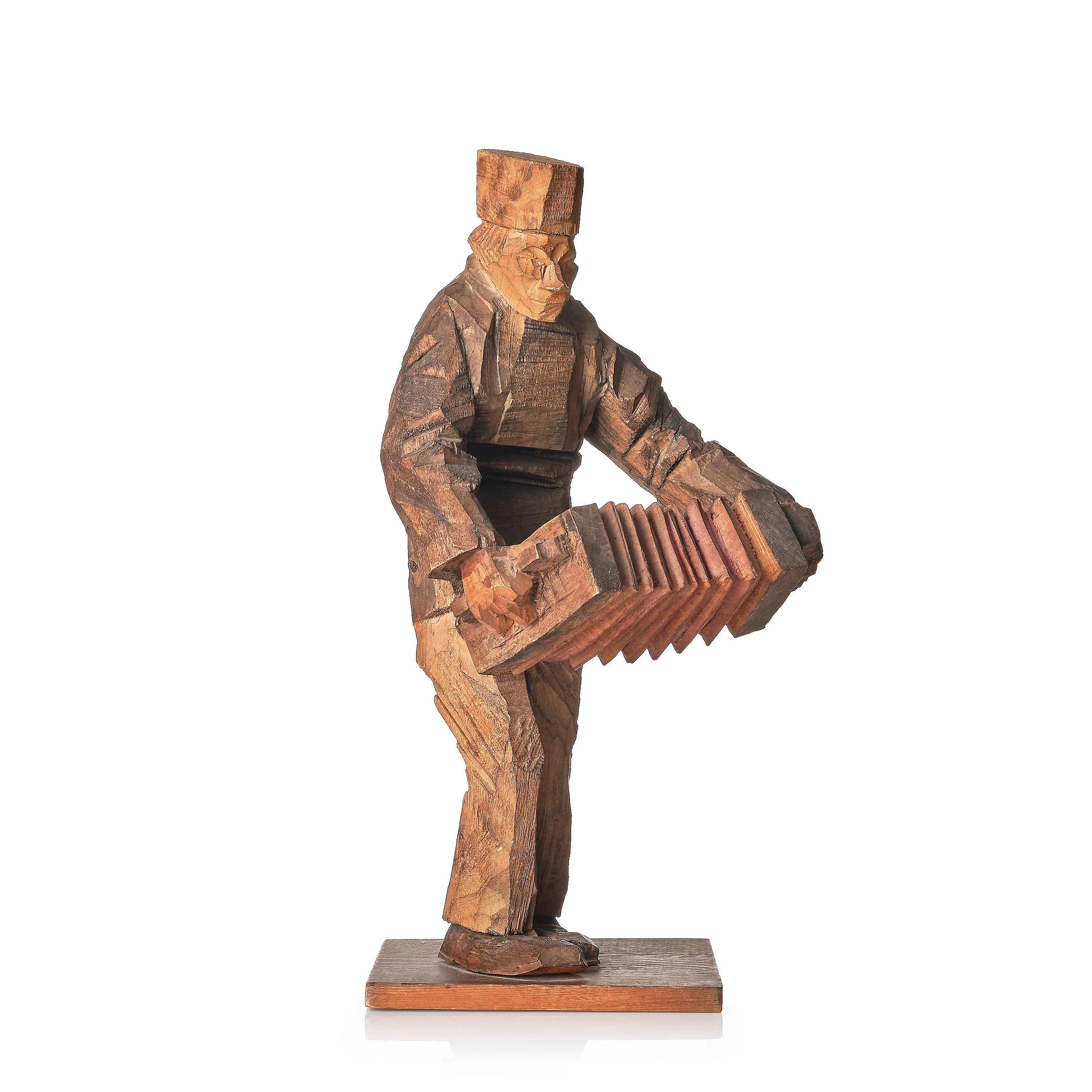Axel Petersson Döderhultarn - Standing accordionist