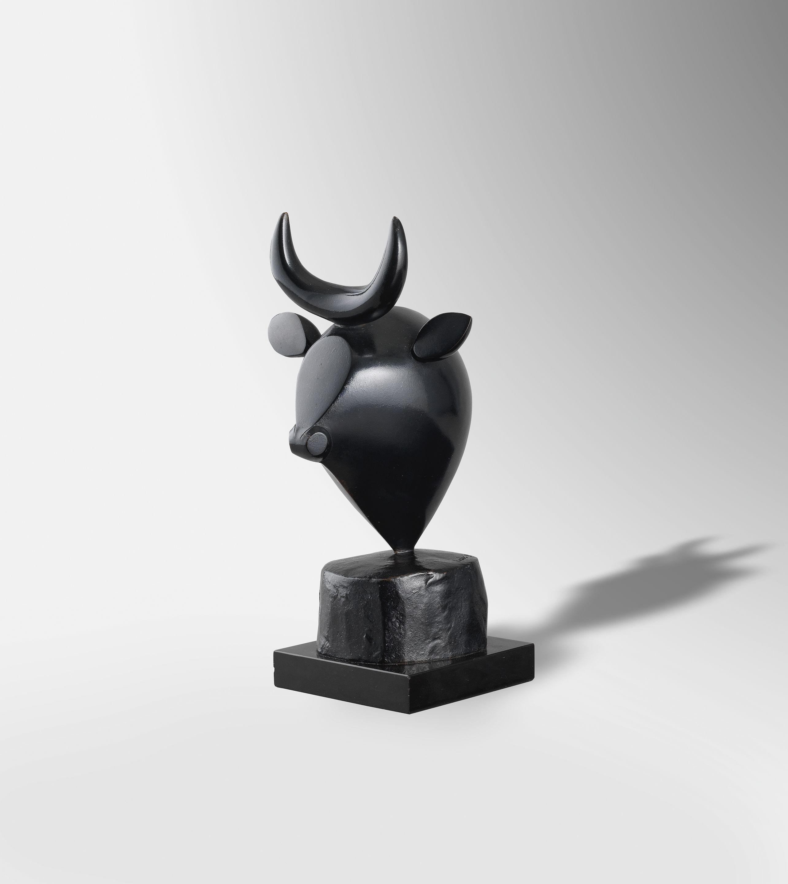 Baltasar Lobo - Tête de taureau sur socle