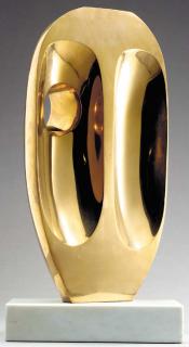 Barbara Hepworth - Vertical Form (St. Ives)