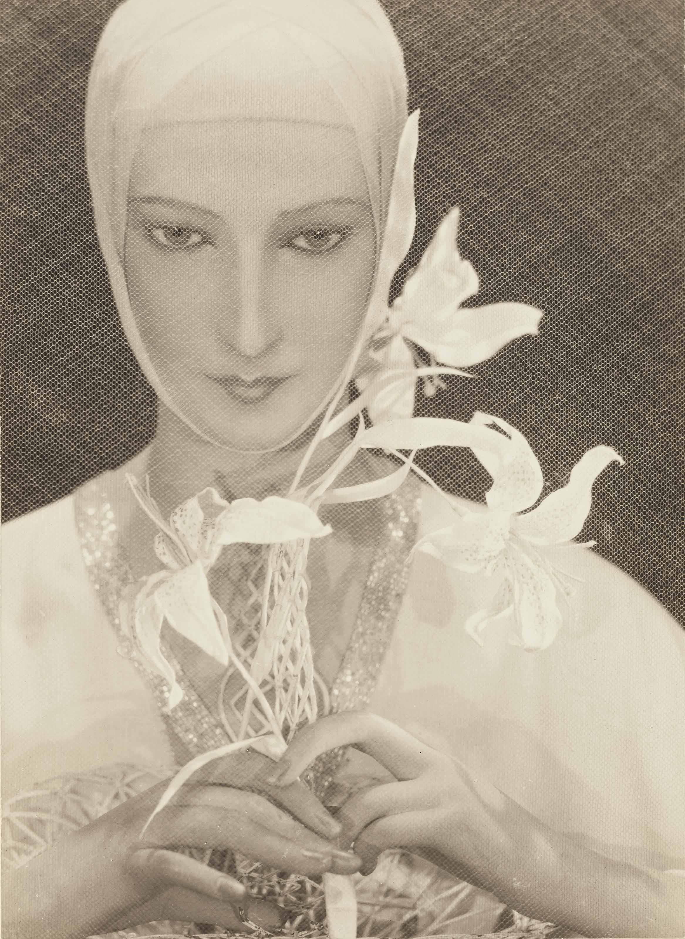 Baron Adolph De Meyer - Advertisement for Elizabeth Arden, 1923