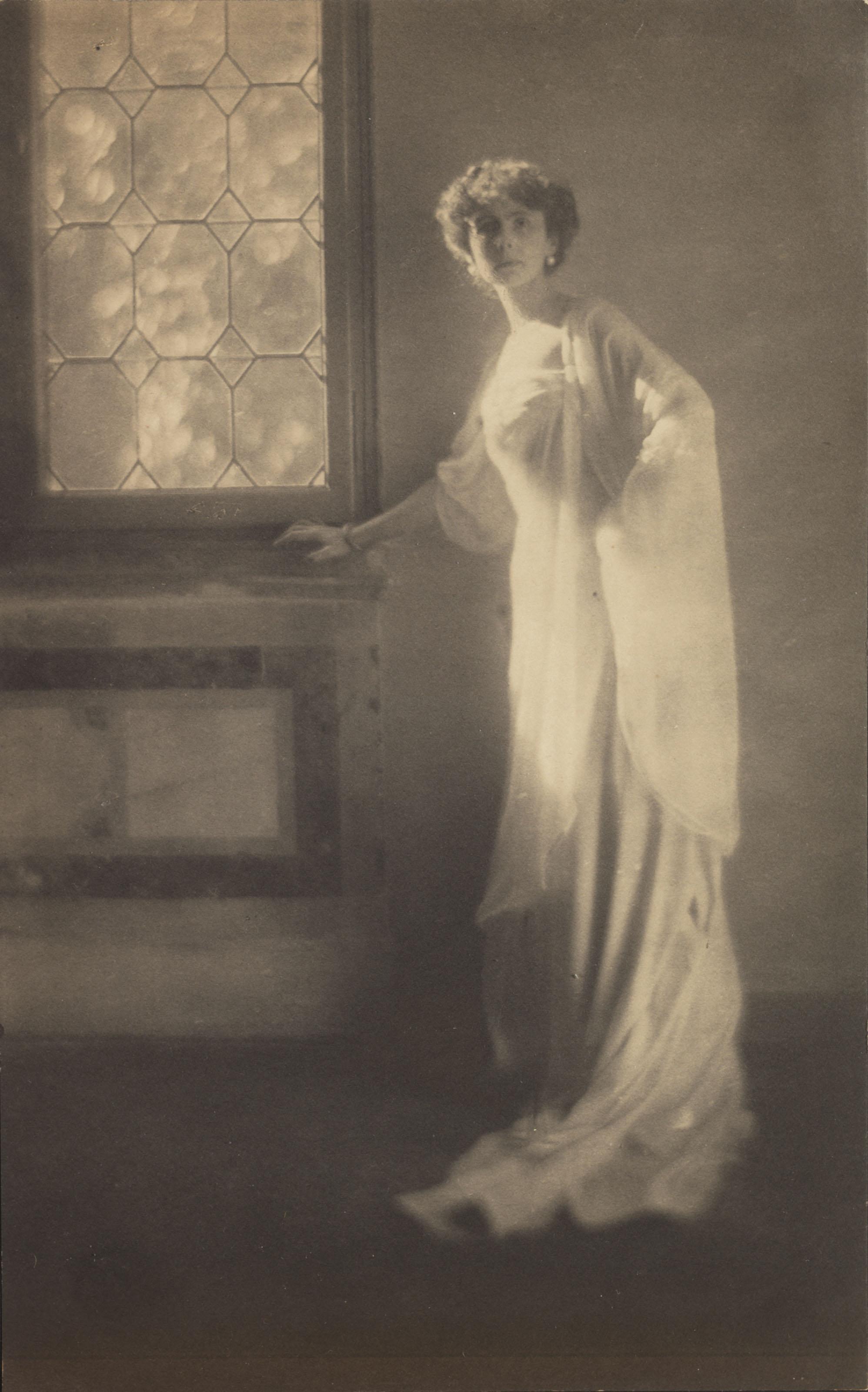 Baron Adolph De Meyer - Olga de Meyer, c. 1900