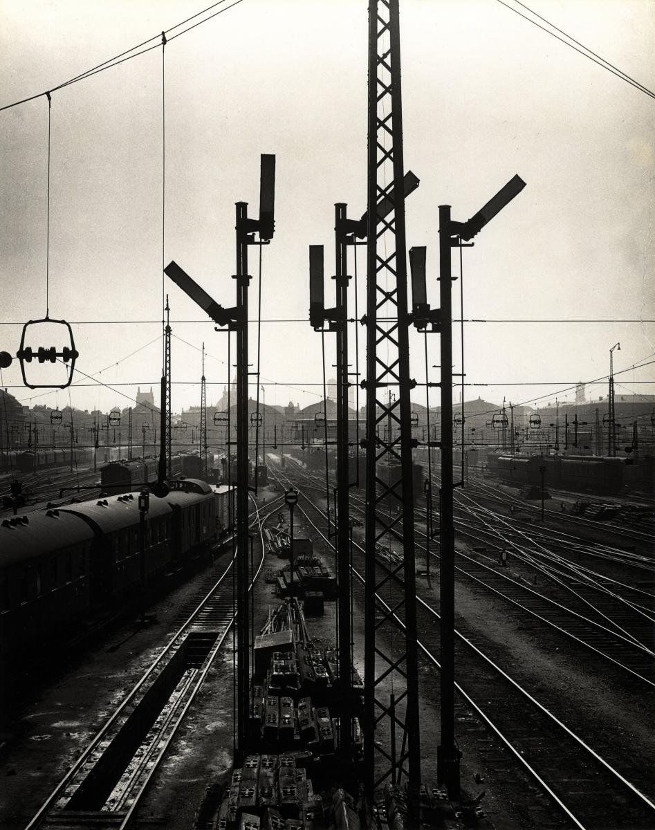 Beate Clodt von Jürgensburg - Ohne Titel (Bahngleise)