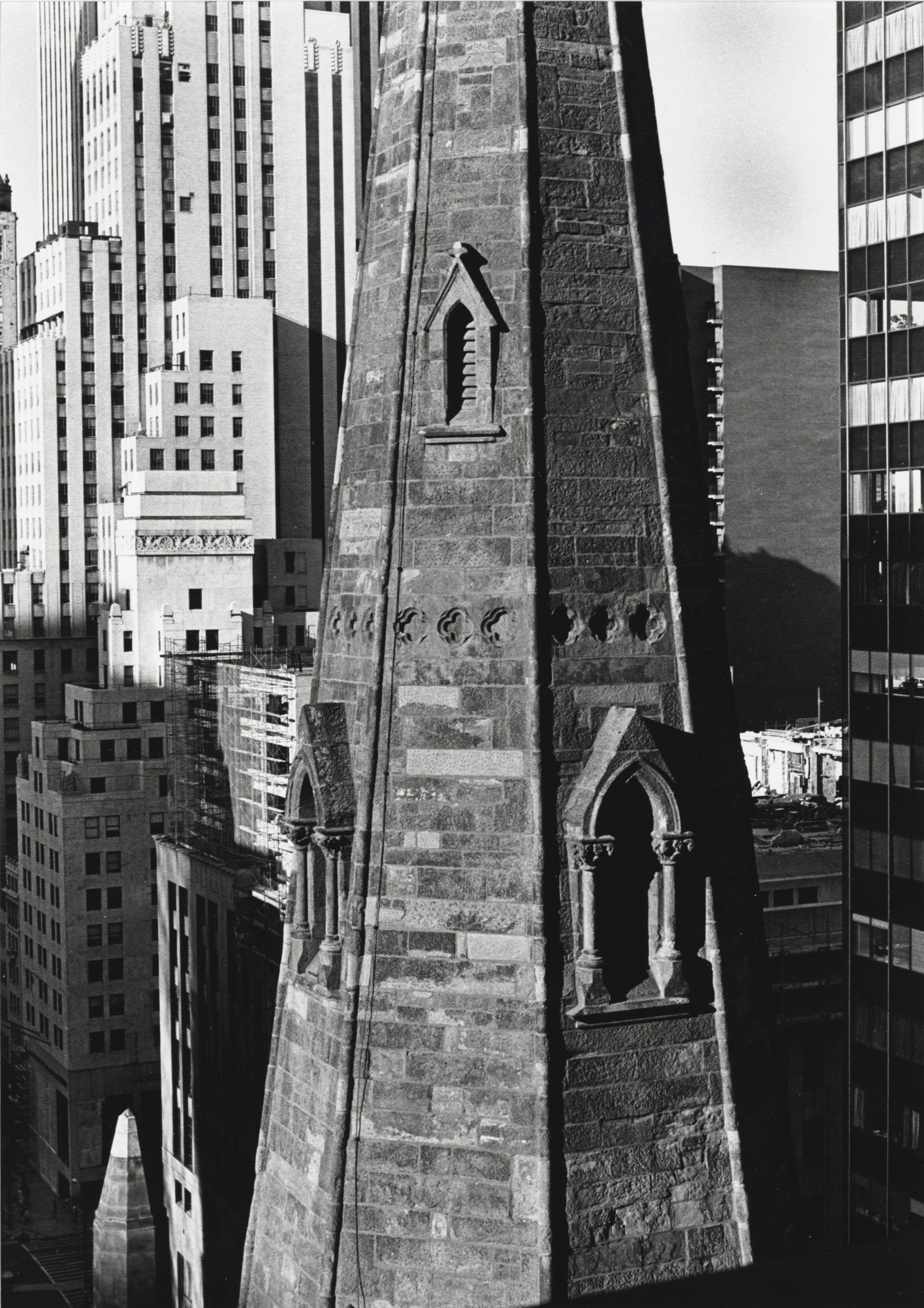 Beaumont Newhall - Fifth Avenue, New York, 1940