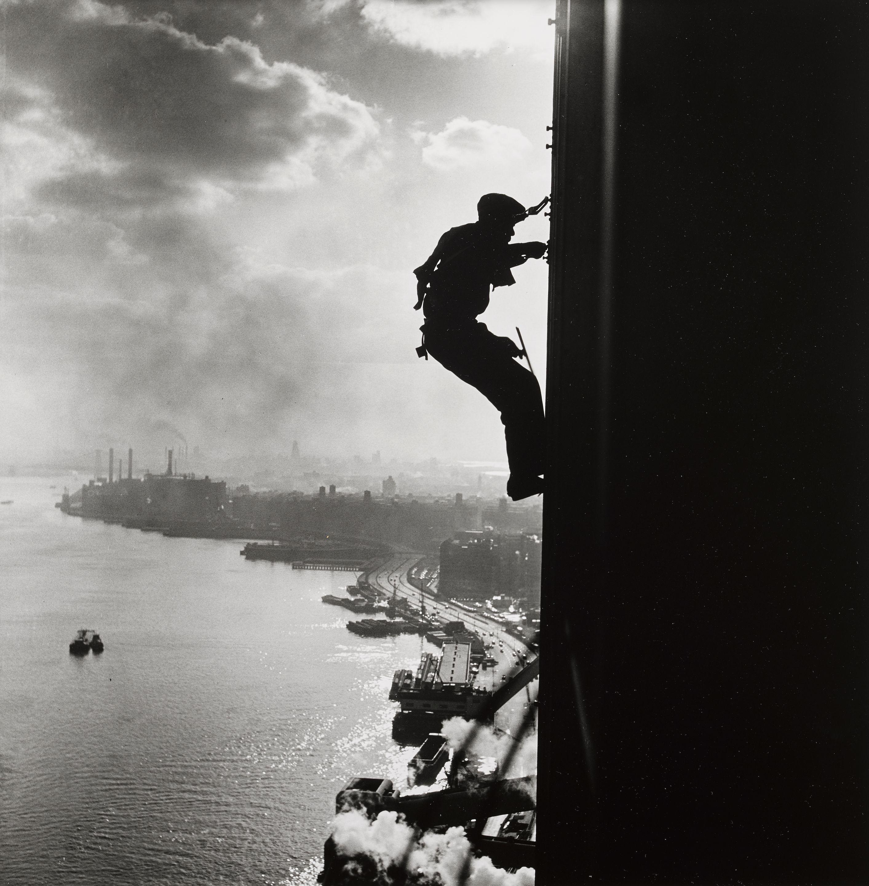 Bedrich Grunzweig - Between Heaven And Earth: Window-Washer Of The Un