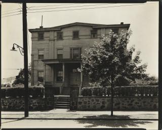 Berenice Abbott - 27Th Avenue, New York\'