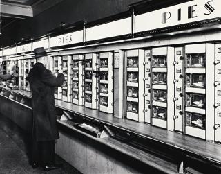 Berenice Abbott - \'Automat, New York\', 1936