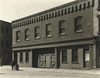 Berenice Abbott - \'Corlears Street, #3-5\'