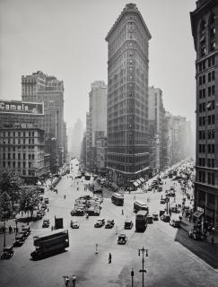 Berenice Abbott - Flatiron Building, New York City