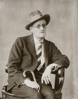 Berenice Abbott - James Joyce
