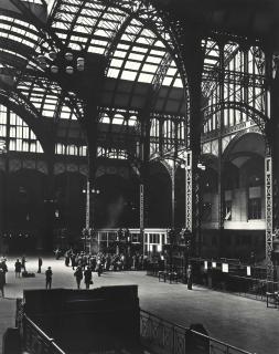 Berenice Abbott - Penn Station, Manhattan, 1936