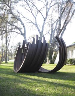 Bernar Venet - 209.5 Arc x 14