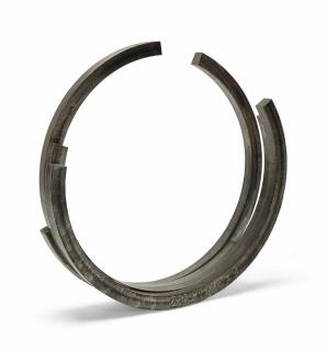 Bernar Venet - 224.5° Arc x 4