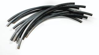 Bernar Venet - 83,5 Arc X 14