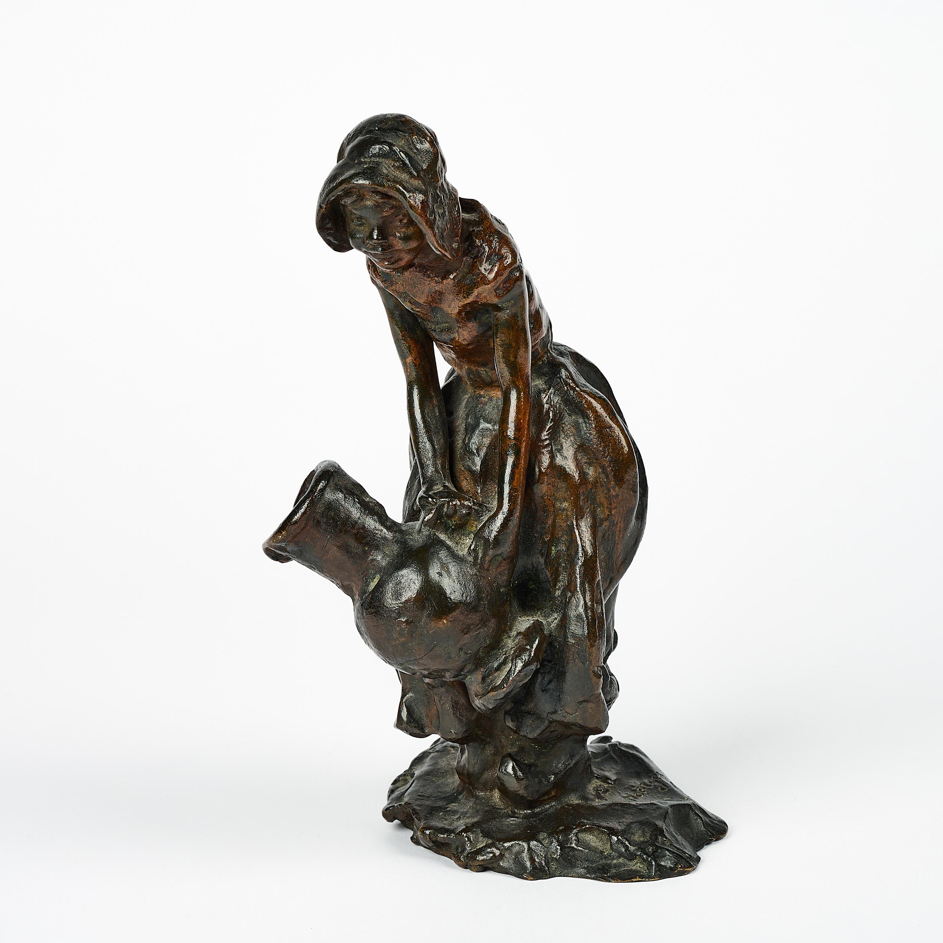 Bernhard Hoetger - Frau mit Krug.