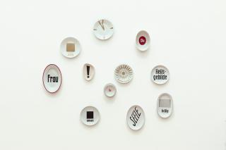 Bernhard Johannes Blume - Folge von 11 Objekten: 11 Teller