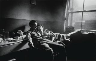 Bert Hardy - Cockney Life At Elephant And Castle, 1949