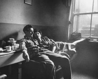 Bert Hardy - Elephant and Castle, London