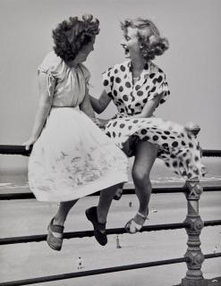 Bert Hardy - Maidens in Waiting