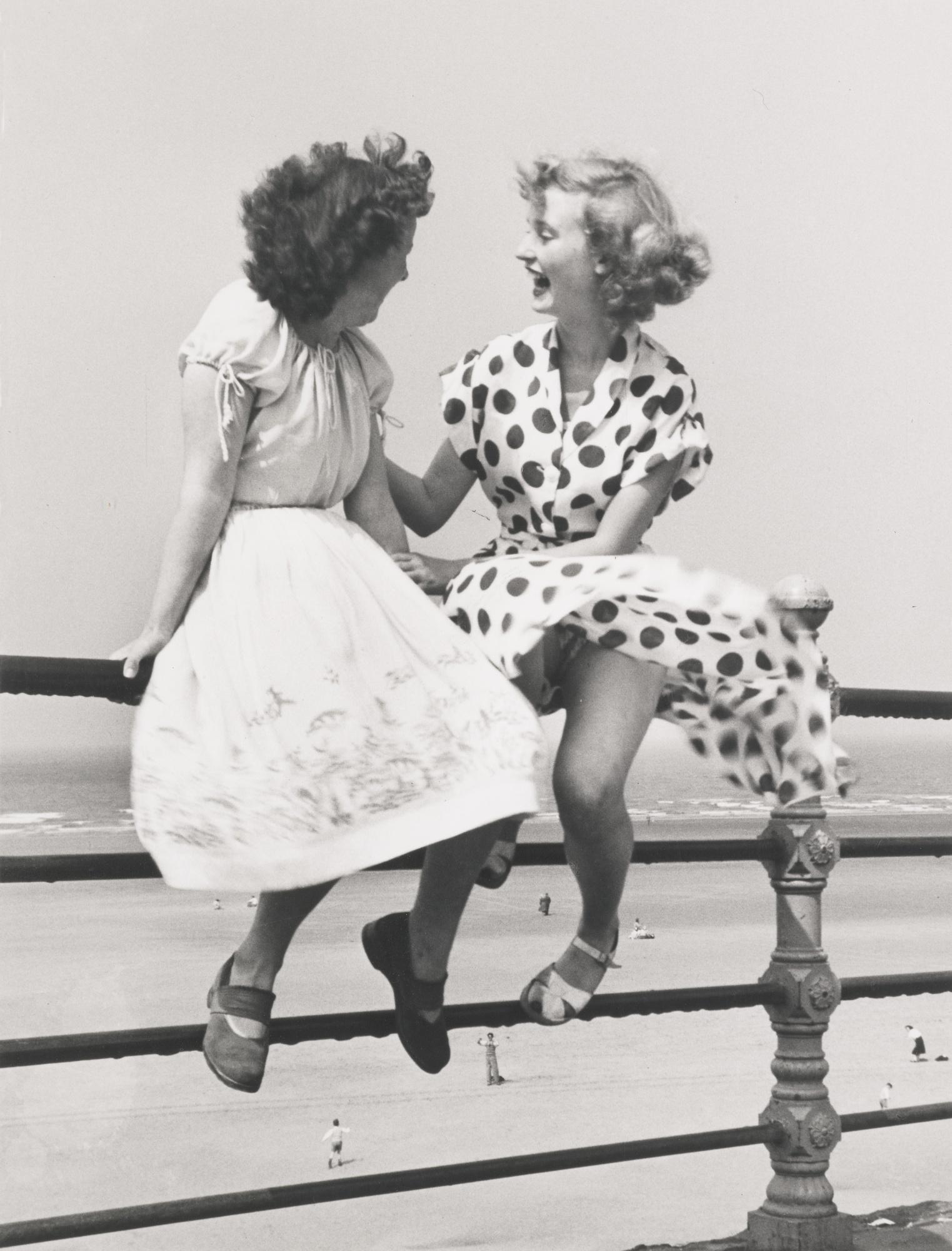 Bert Hardy - Maids In Waiting, 1951
