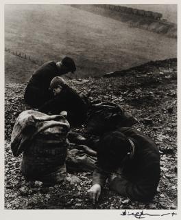 Bill Brandt - Coal Searchers