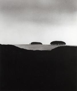 Bill Brandt - »Literary Britain: Barbary Castle, Marlborough Downs; after Richard Jefferies«