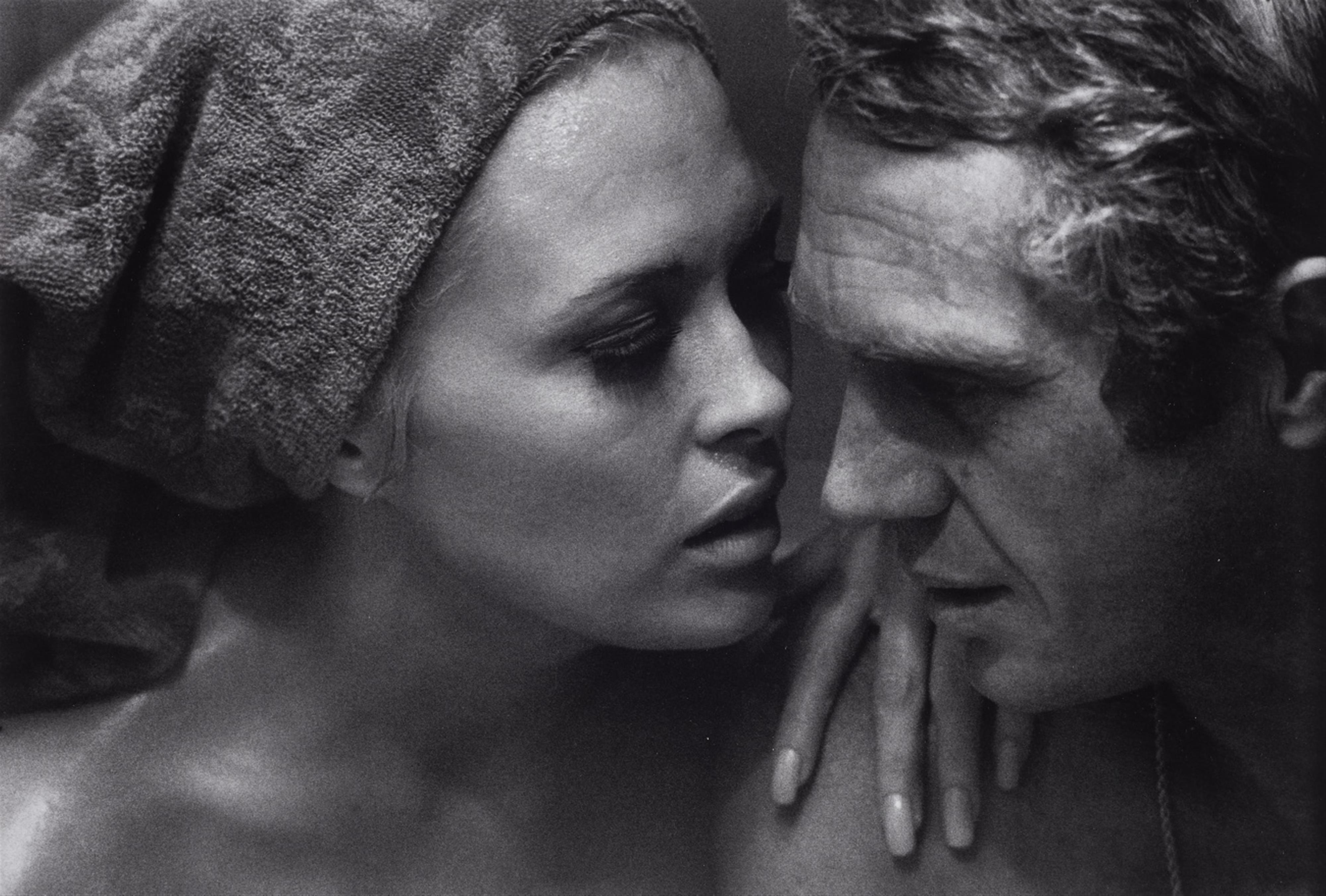 Bill Ray - Faye Dunaway & Steve McQueen (at the set of \'Thomas Crown Affair\')