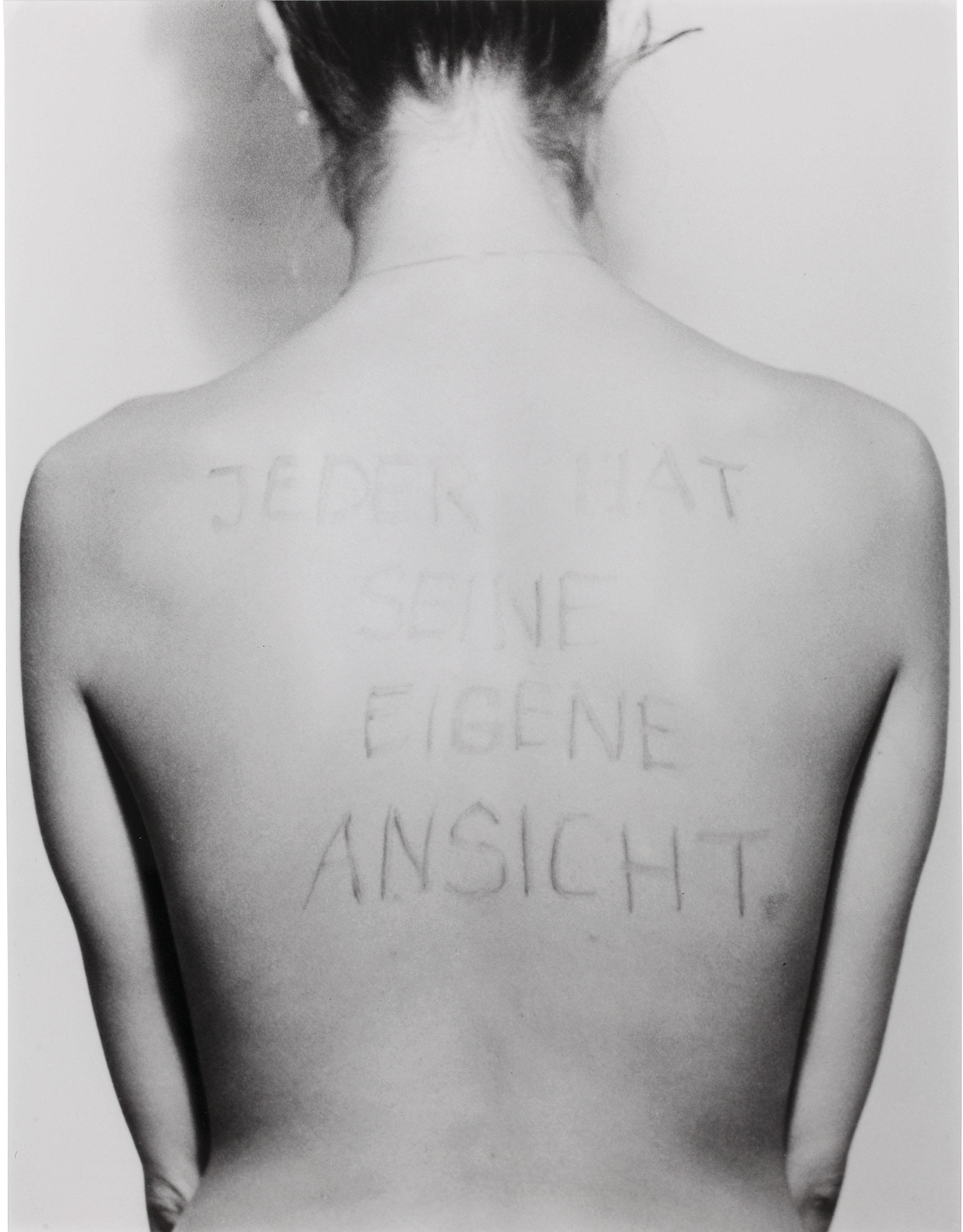 Birgit Jürgenssen - Jeder hat seine eigene Ansicht (Everyone Has His Own Point of View)