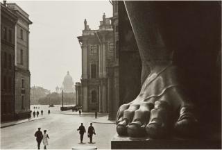 Boris Ignatovich - At The Hermitage