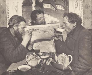 Boris Ignatovitch - Drinking Tea In The Village Of Ramenskoe, 1928