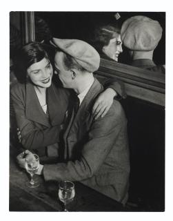 Brassaï - Couple Souriant, Balmusette des Quatre Saisons, Rue de Lappe, 1933