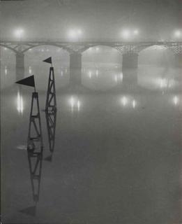 Brassaï - Le Pont Des Arts Dans Le Brouillard, Paris, C. 1932-35