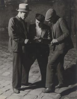 Brassaï - Membres de la Bande du Grand Albert, 1931