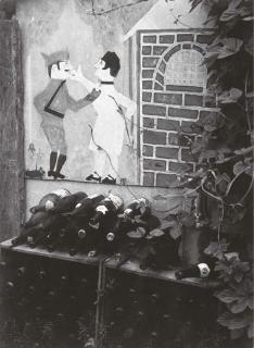 Brassaï - Peinture naïve sur le mur d\'un cabinet