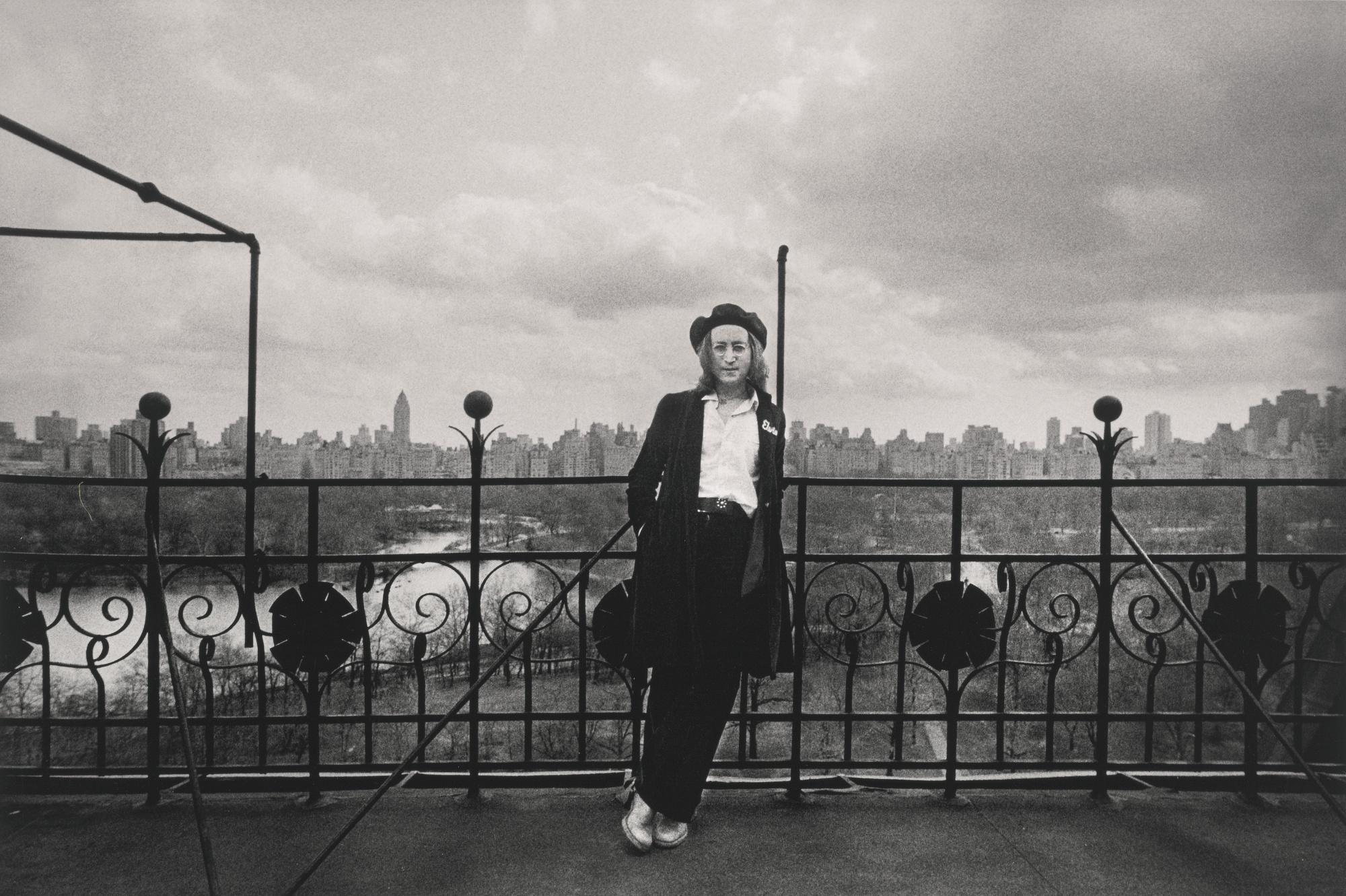 Brian Hamill - John Lennon, Dakota, Nyc