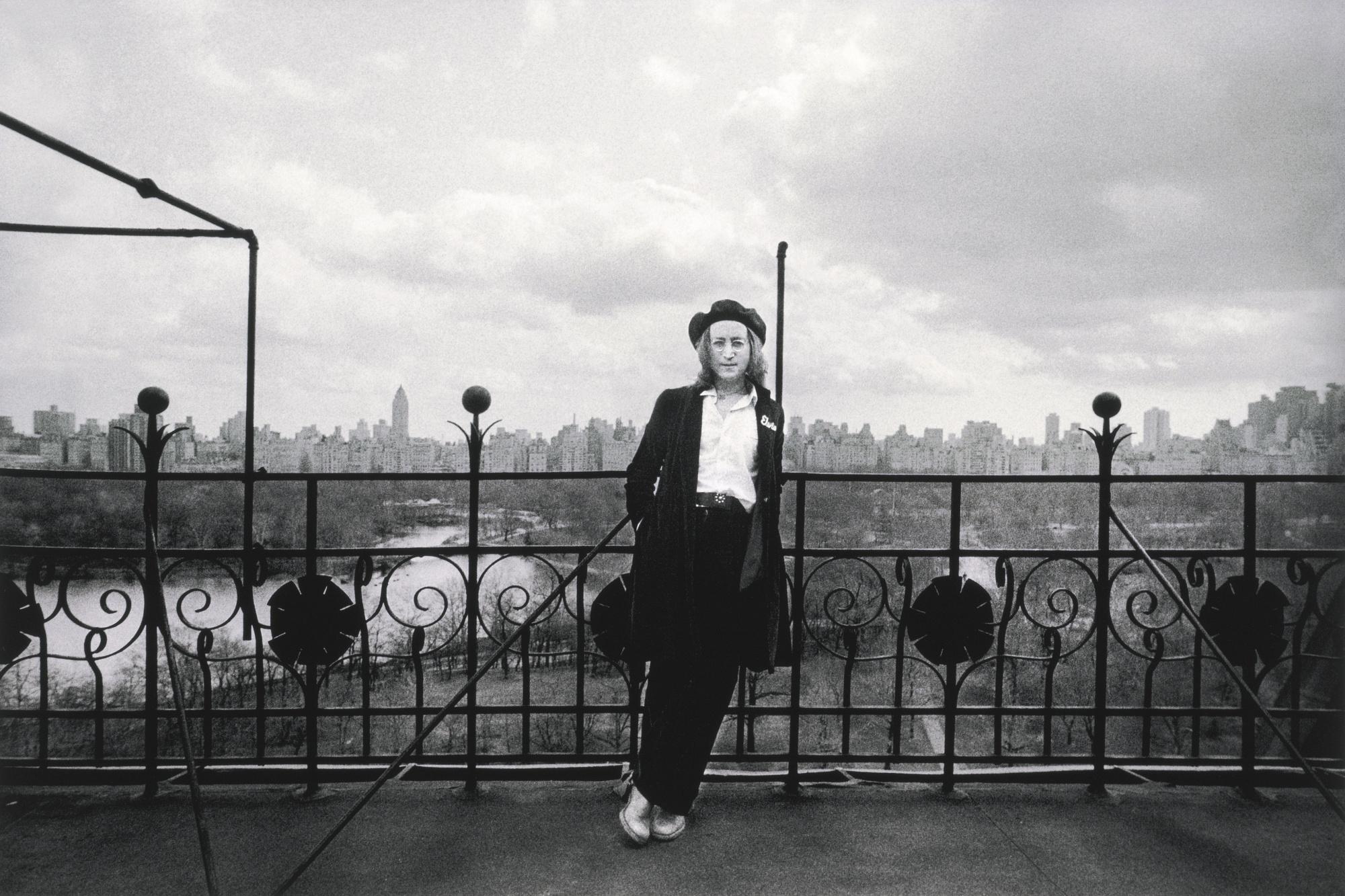 Brian Hamill - John Lennon, Dakota, Nyc