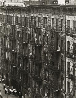 Bruce Davidson - East 100Th Street, New York