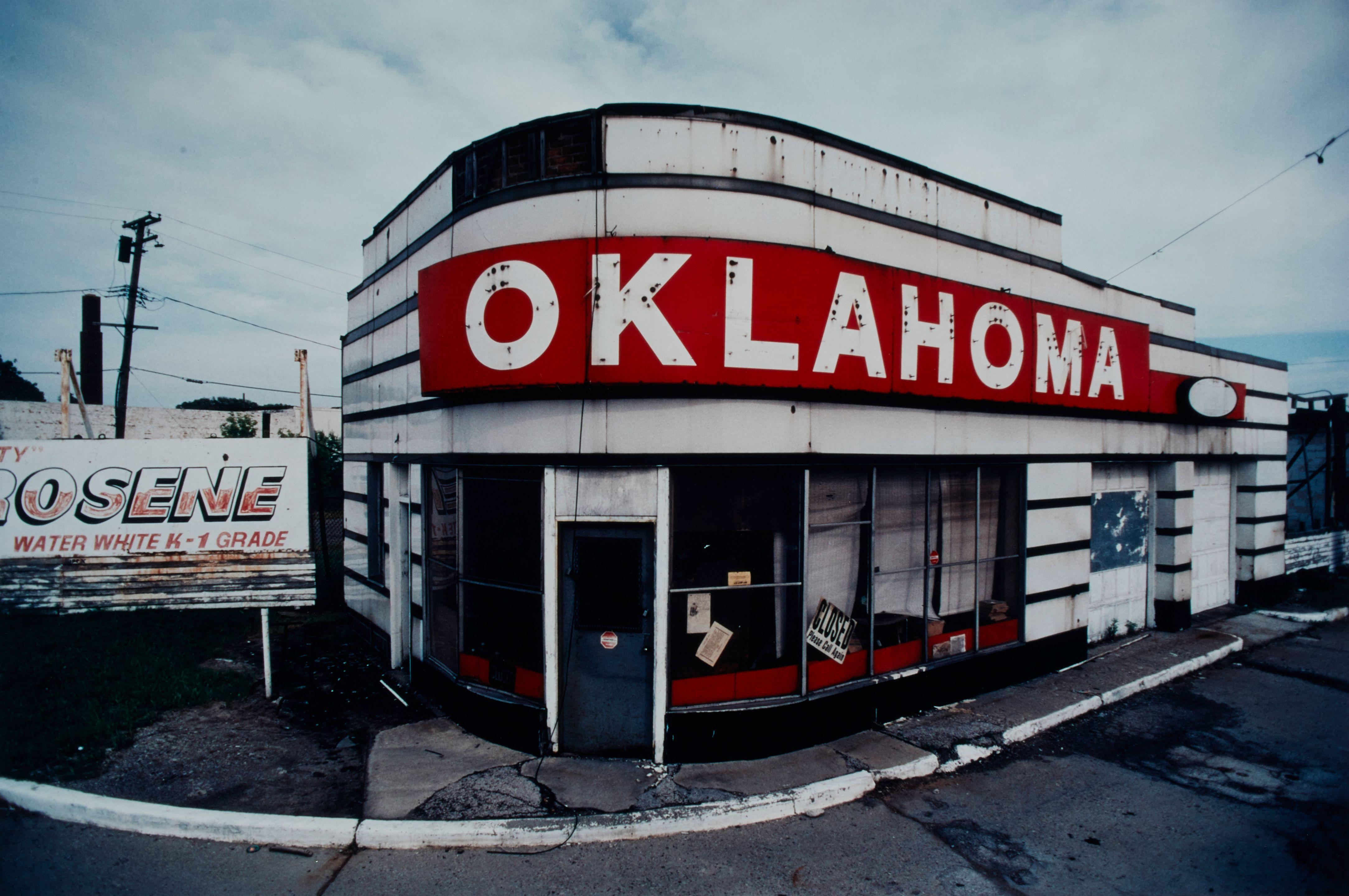 Camilo José Vergara - Oklahoma Gas Station, Detroit West Side