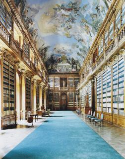 Candida Höfer - Strahovska Knihova Praha V