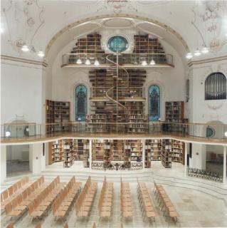 Candida Höfer - Voralberger Landesbibliothek Bregenz I