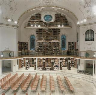 Candida Höfer - Vorarlberger Landesbibliothek Bregenz I