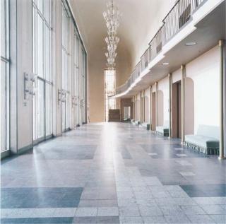 Candida Hofer - Deutsches Hygiene-Museum, Dresden I