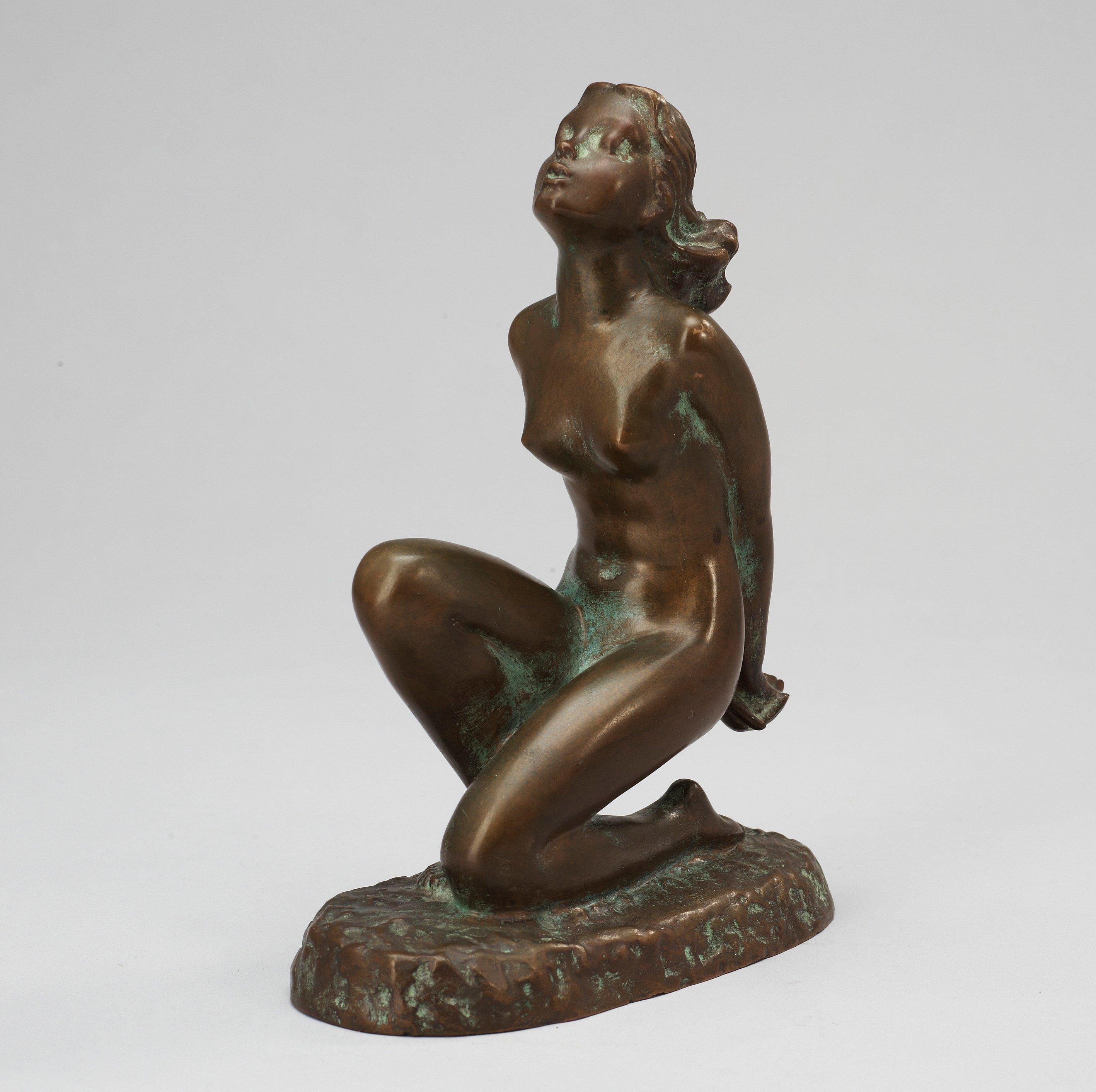 Carin Nilson - Seated woman